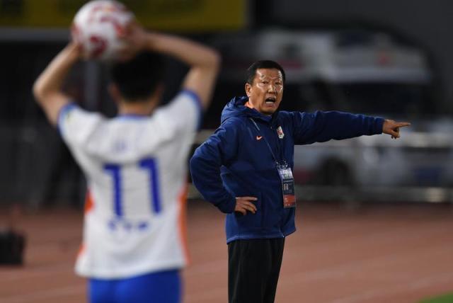 搜狐体育网页版-​李霄鹏齐鲁德比直面旧主 崔康熙：要进攻！要3分