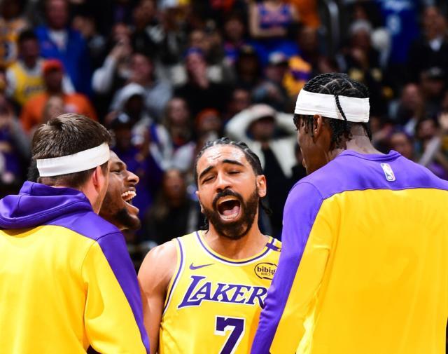 三分4中4!湖人3300万悍将变废为宝,冲冠更有底气